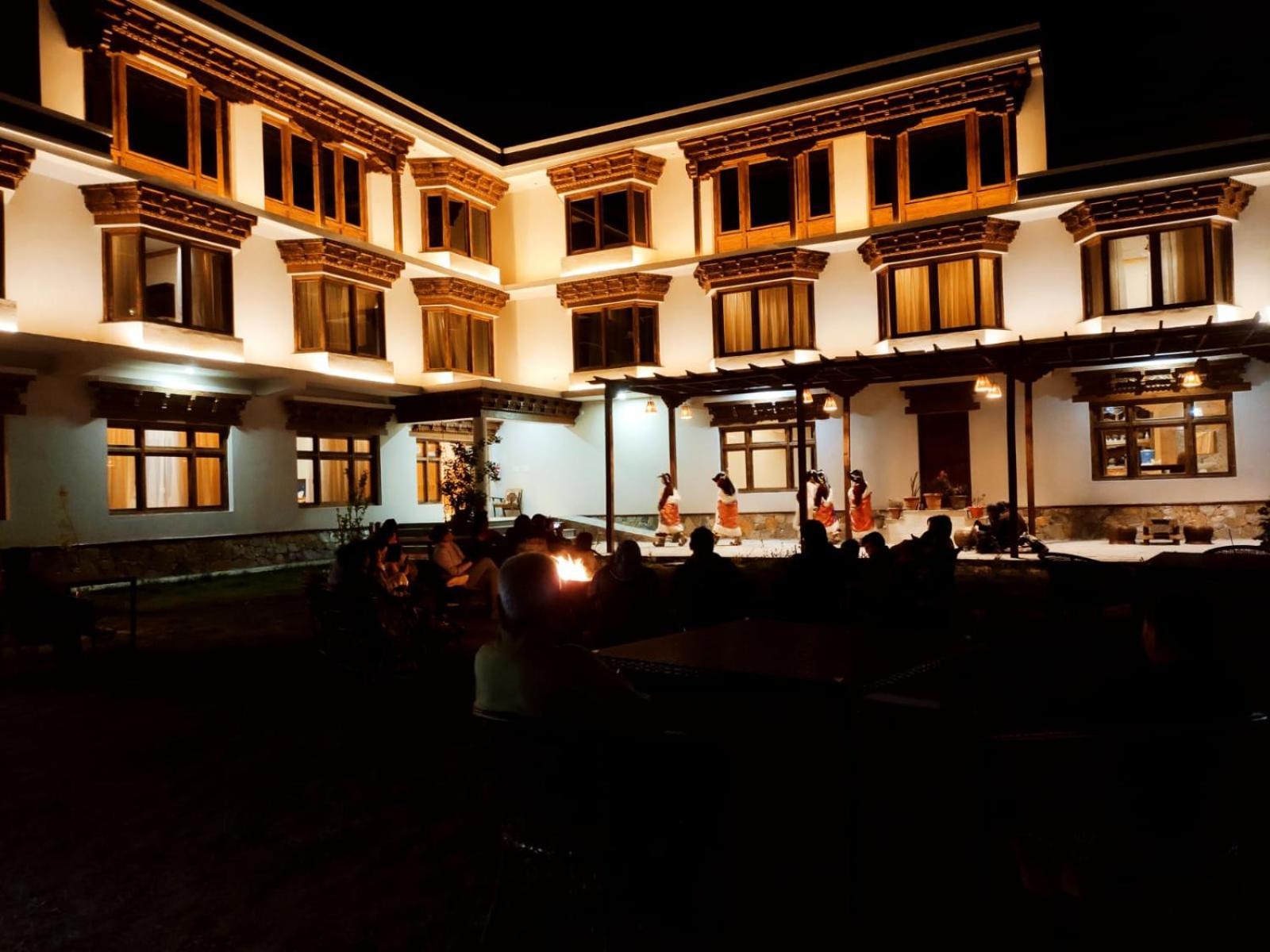 The Hunder Eco Villa Hundar Exterior photo