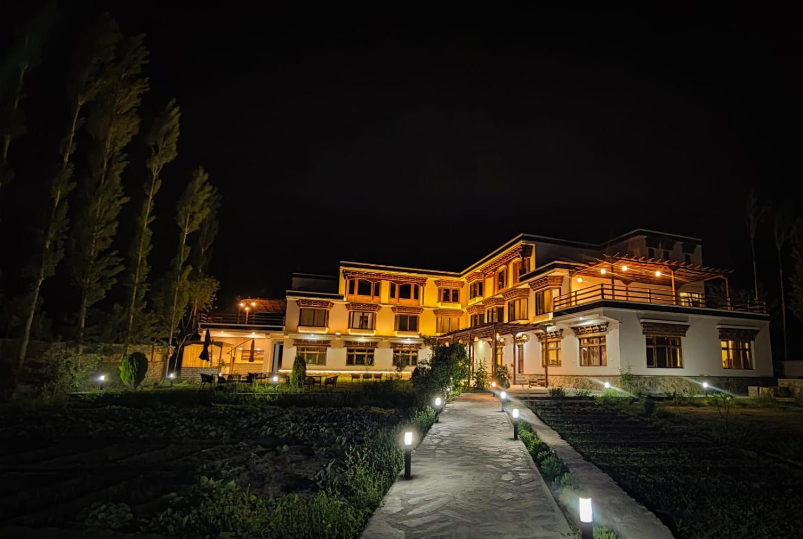 The Hunder Eco Villa Hundar Exterior photo